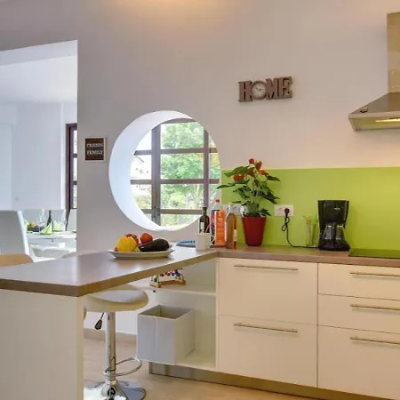 Andrija In For 9 People With Sea View & Heated Pool - Only 400 M From The * Fazana