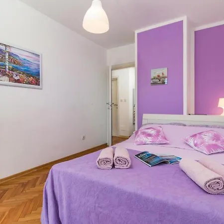Villa Andrija In For 9 People With Sea View & Heated Pool - Only 400 M From The