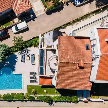 Andrija In For 9 People With Sea View & Heated Pool - Only 400 M From The *