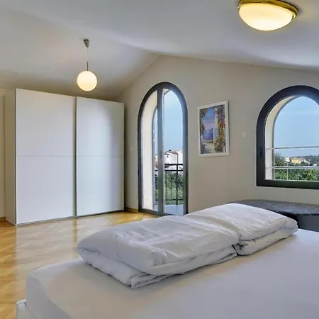 Andrija In For 9 People With Sea View, Kids Playground & Heated Pool - Only 400 M From The Villa *