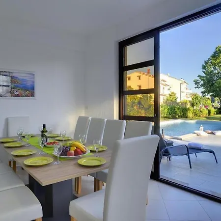 Andrija In For 9 People With Sea View & Heated Pool - Only 400 M From The