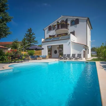 Andrija In For 9 People With Sea View, Kids Playground & Heated Pool - Only 400 M From The Villa *