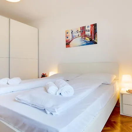 Andrija In For 9 People With Sea View, Kids Playground & Heated Pool - Only 400 M From The *